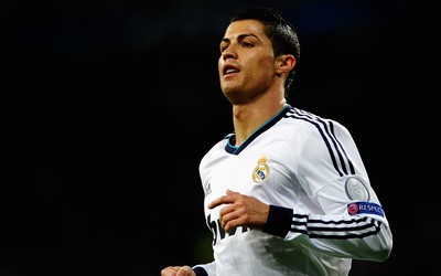 三亿电竞热评-以色列足球裁判关键判罚回放